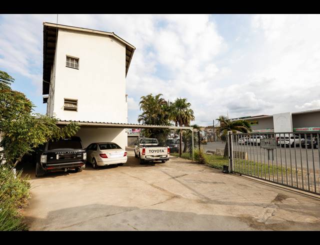 719M² WAREHOUSE FOR SALE IN SPRINGFIELD PARK